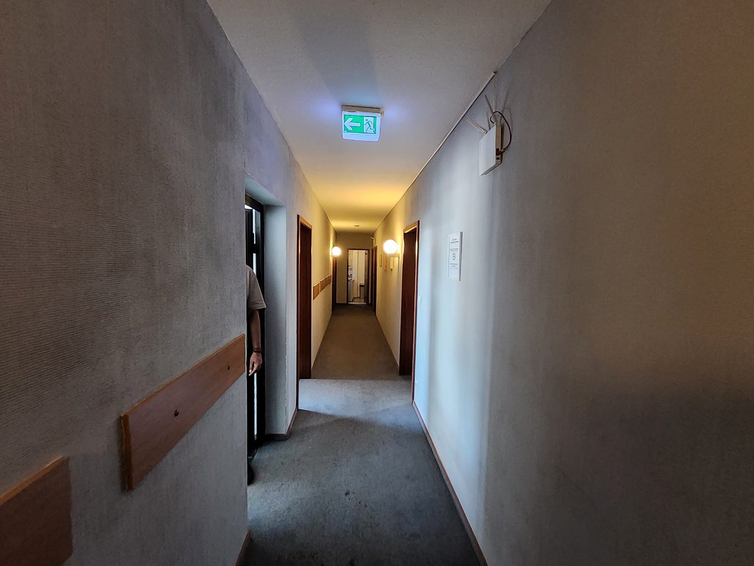 Existing Hotel Weller guest corridor